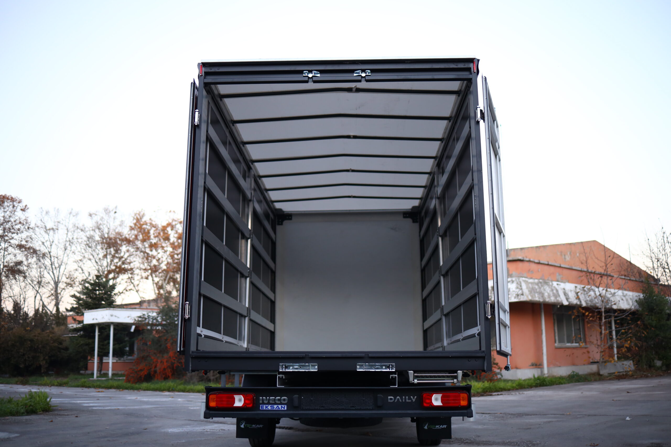 Load Master galeri 25